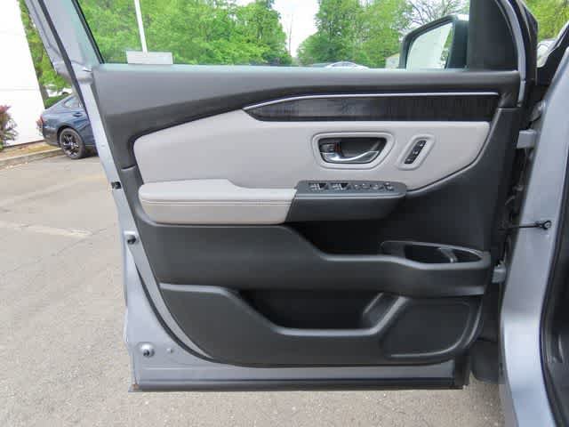 Used 2023 Honda Pilot Elite image 19