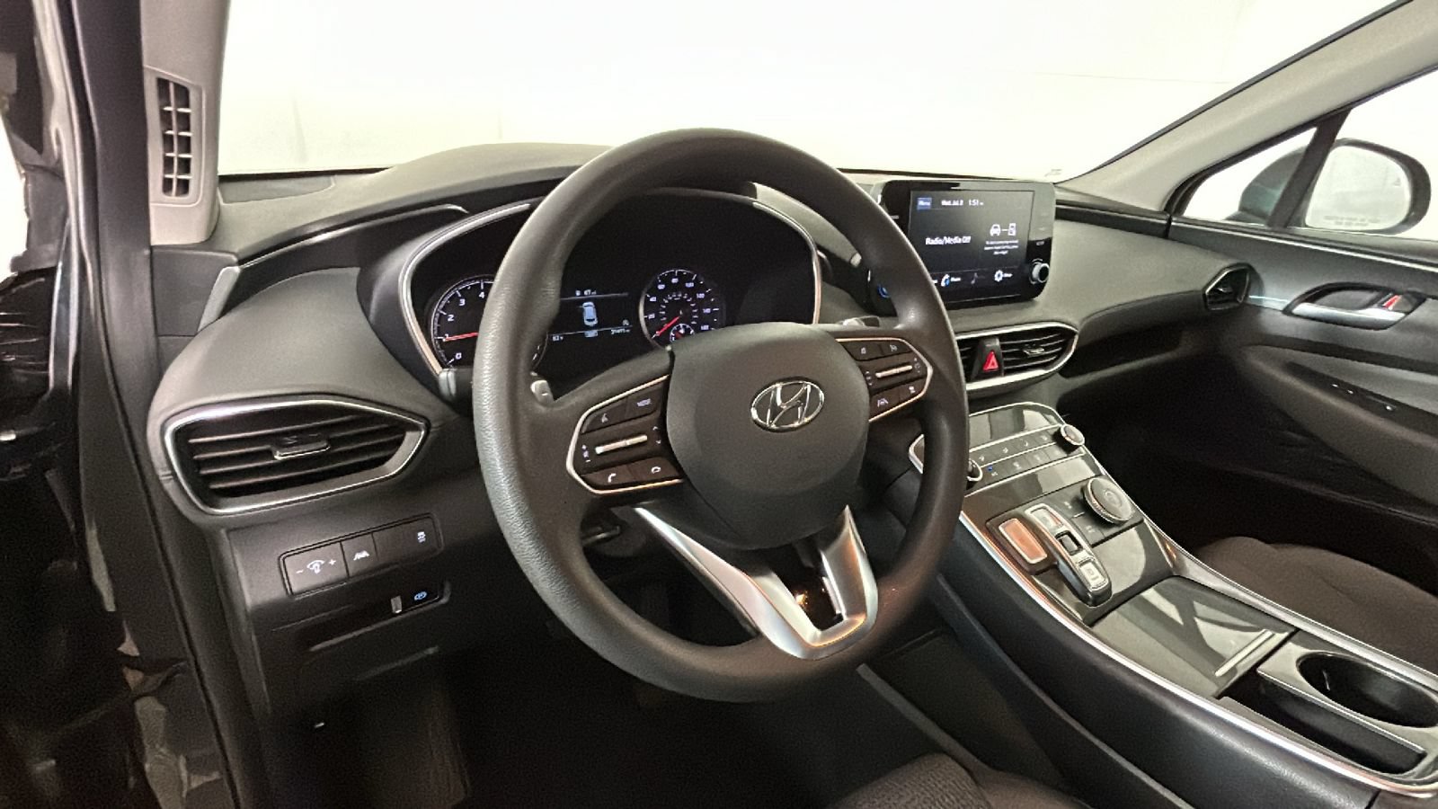 Certified 2023 Hyundai Santa Fe SE FWD image 17