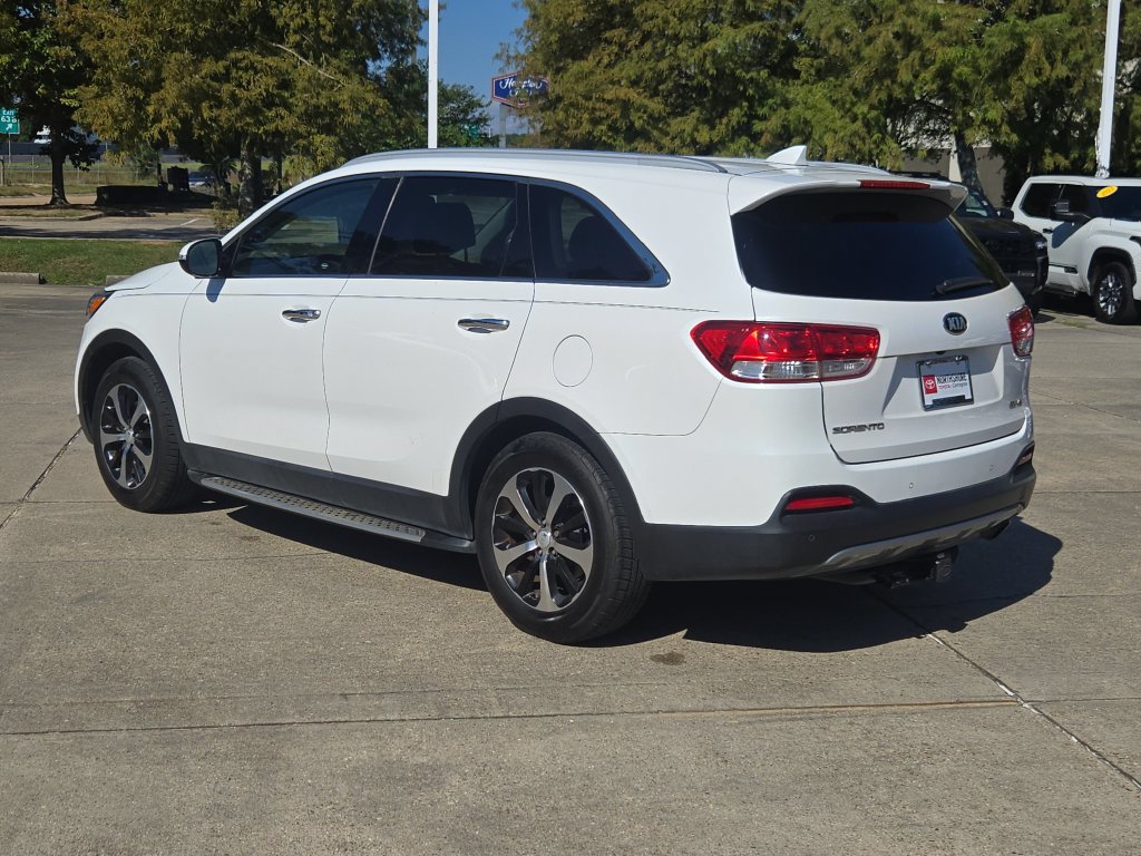 Used 2017 Kia Sorento EX FWD image 3