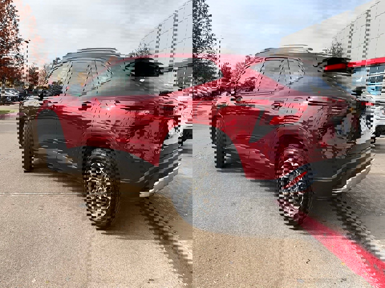 Used 2025 Chevrolet Trax LT image 8