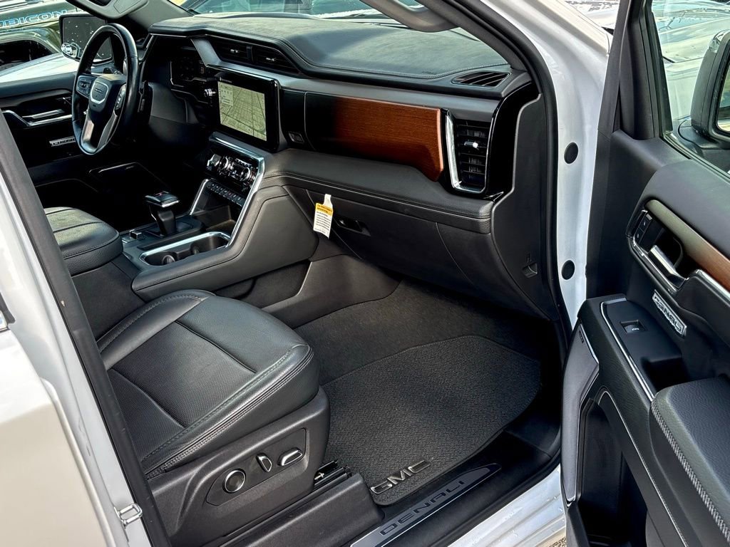 Used 2024 GMC Sierra 1500 Denali w/ Denali Reserve Package image 28