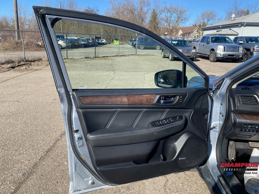 Used 2018 Subaru Outback 3.6R Limited image 27