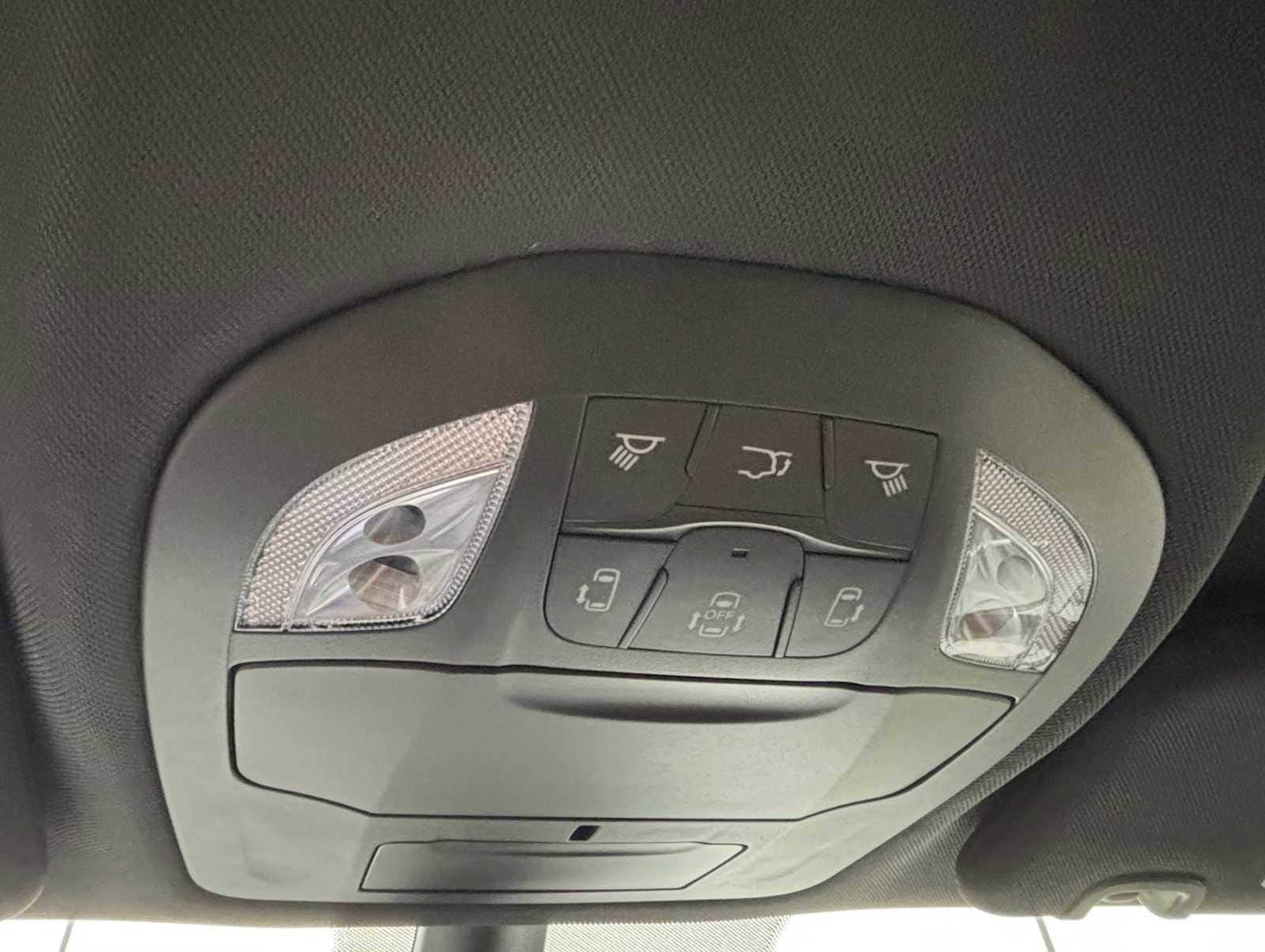 New 2026 Chrysler Pacifica Select FWD image 41