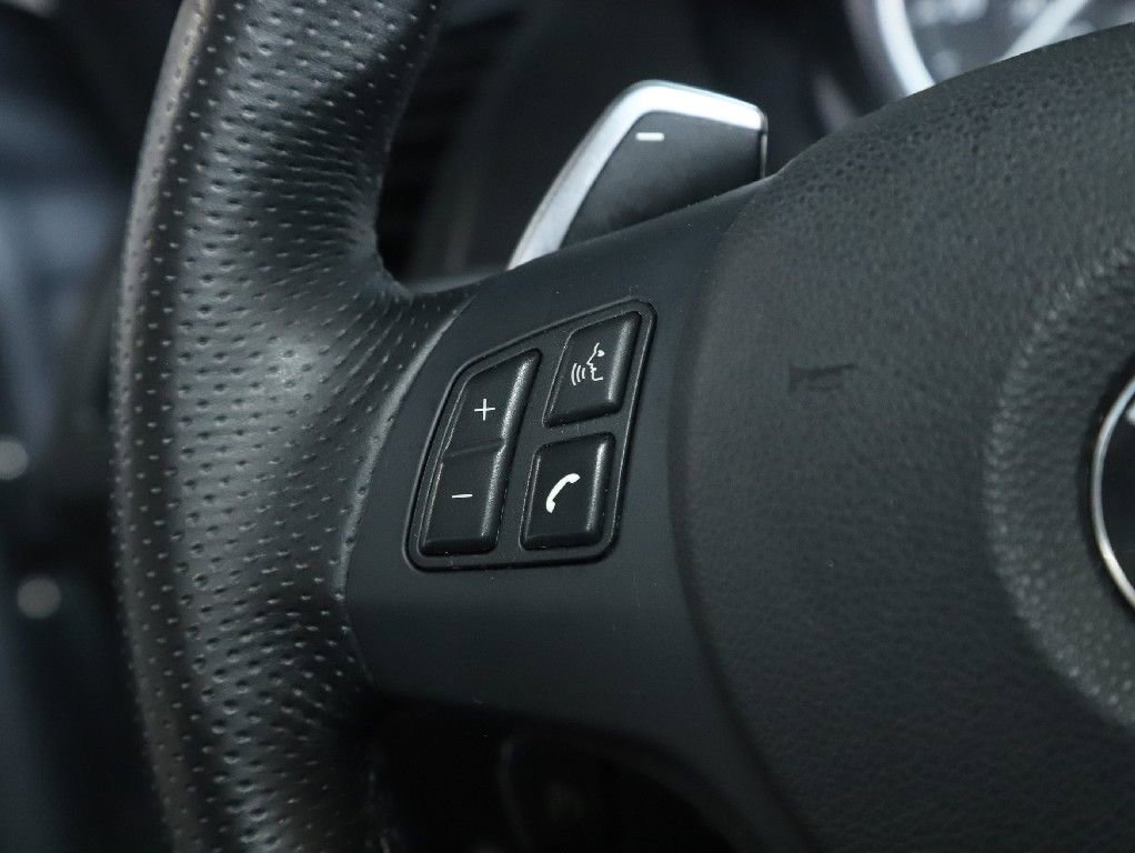 Used 2013 BMW 135i Convertible image 26