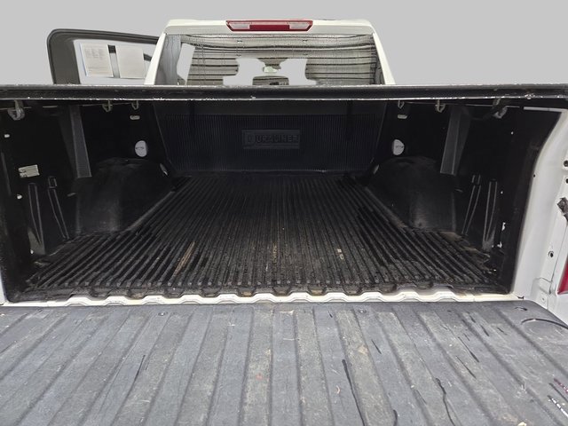 Used 2023 Chevrolet Silverado 1500 LT image 14