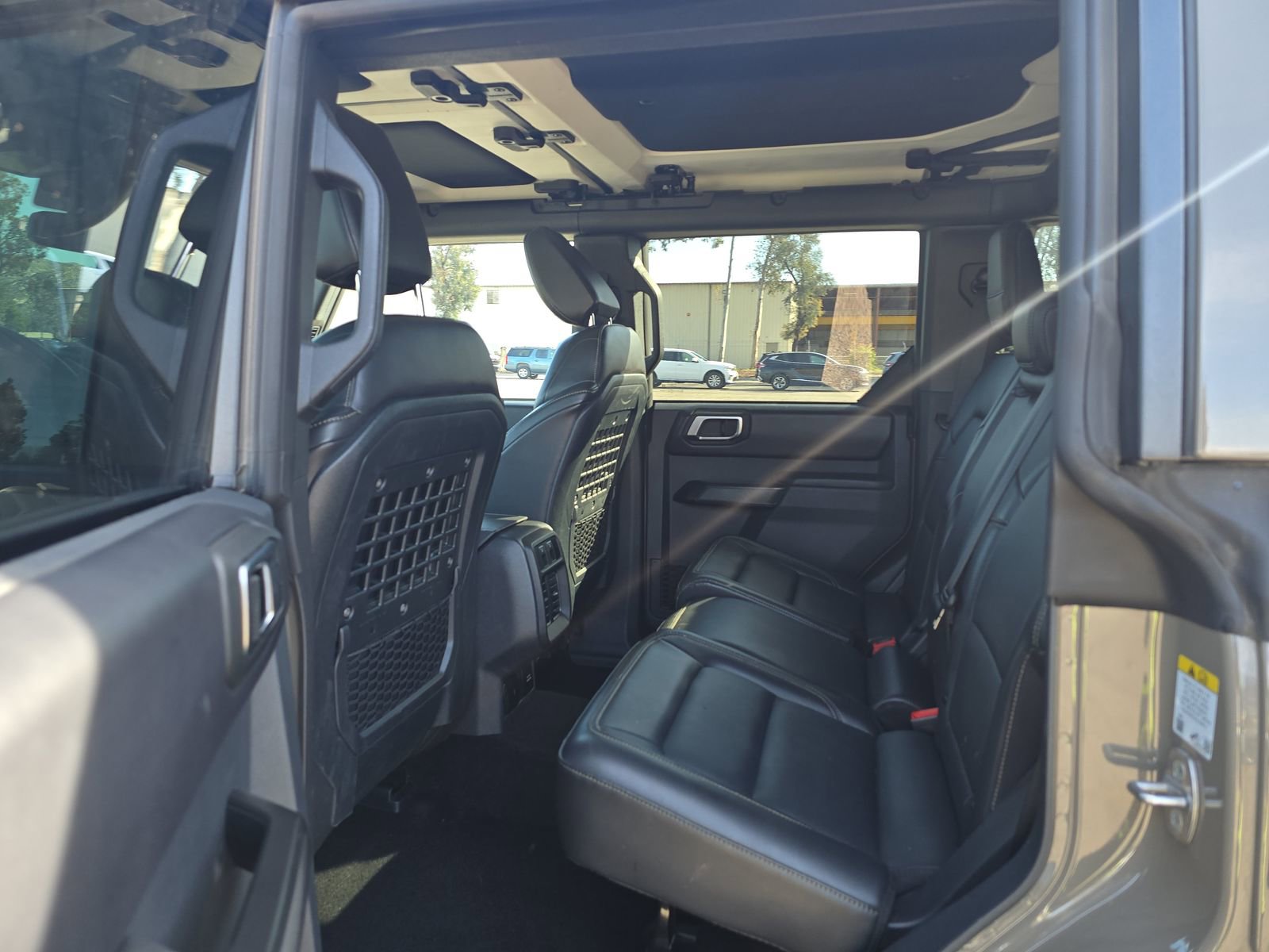 Used 2025 Ford Bronco Badlands image 18