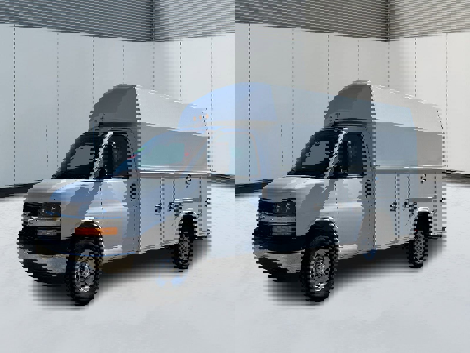 New 2024 Chevrolet Express 3500 w/ Power Convenience Package image 2