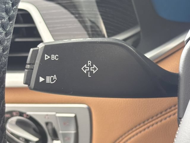 Used 2022 BMW 750i xDrive w/ Executive Package AWD/4WD image 14