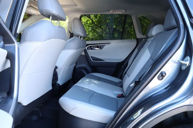 Used 2025 Toyota RAV4 Limited w/ Advanced Technology Package image 12