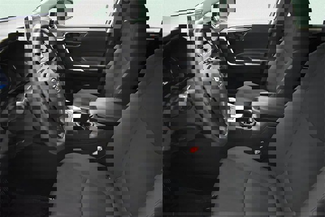 Used 2025 Toyota RAV4 LE image 24