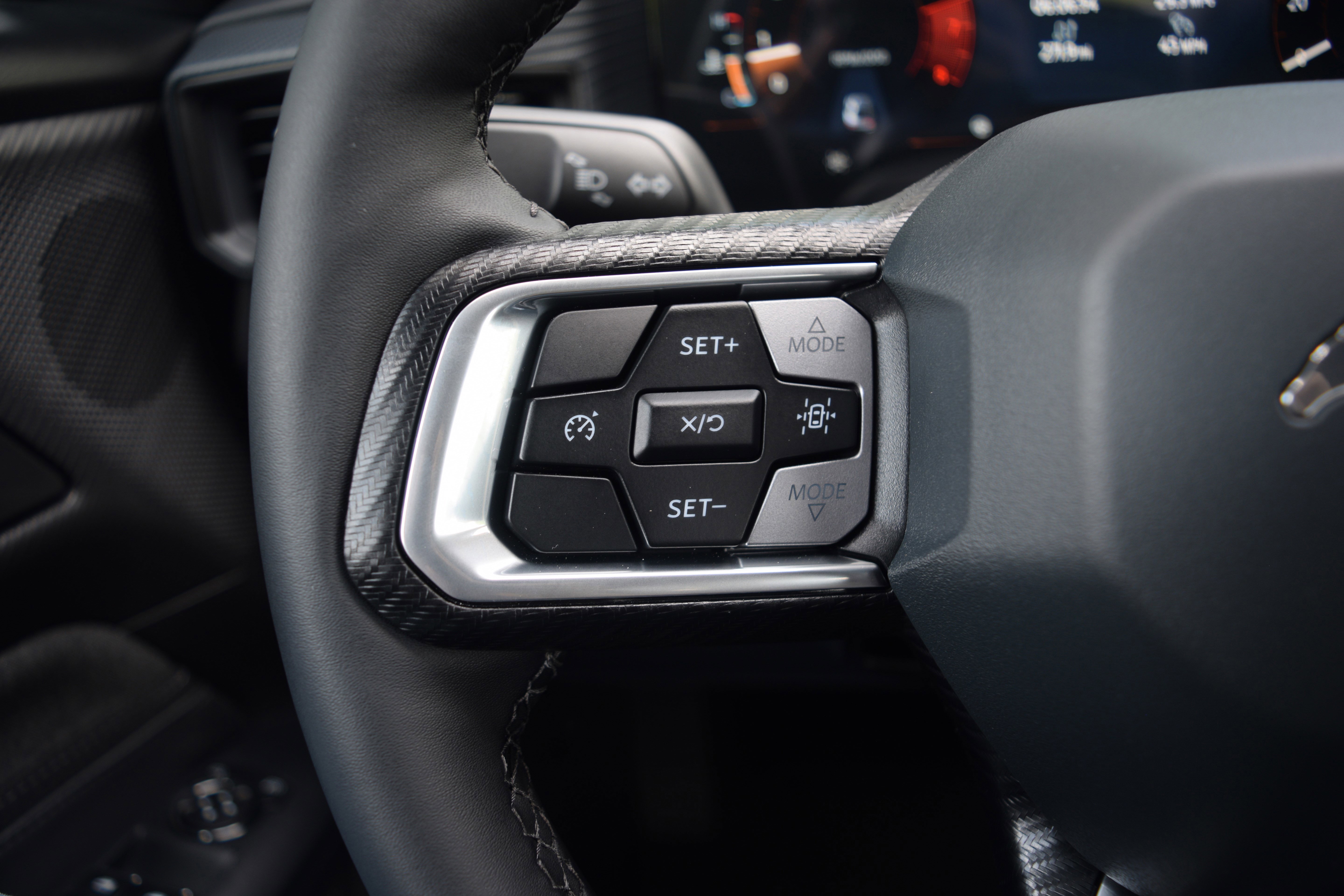 Used 2025 Ford Mustang Coupe RWD image 6
