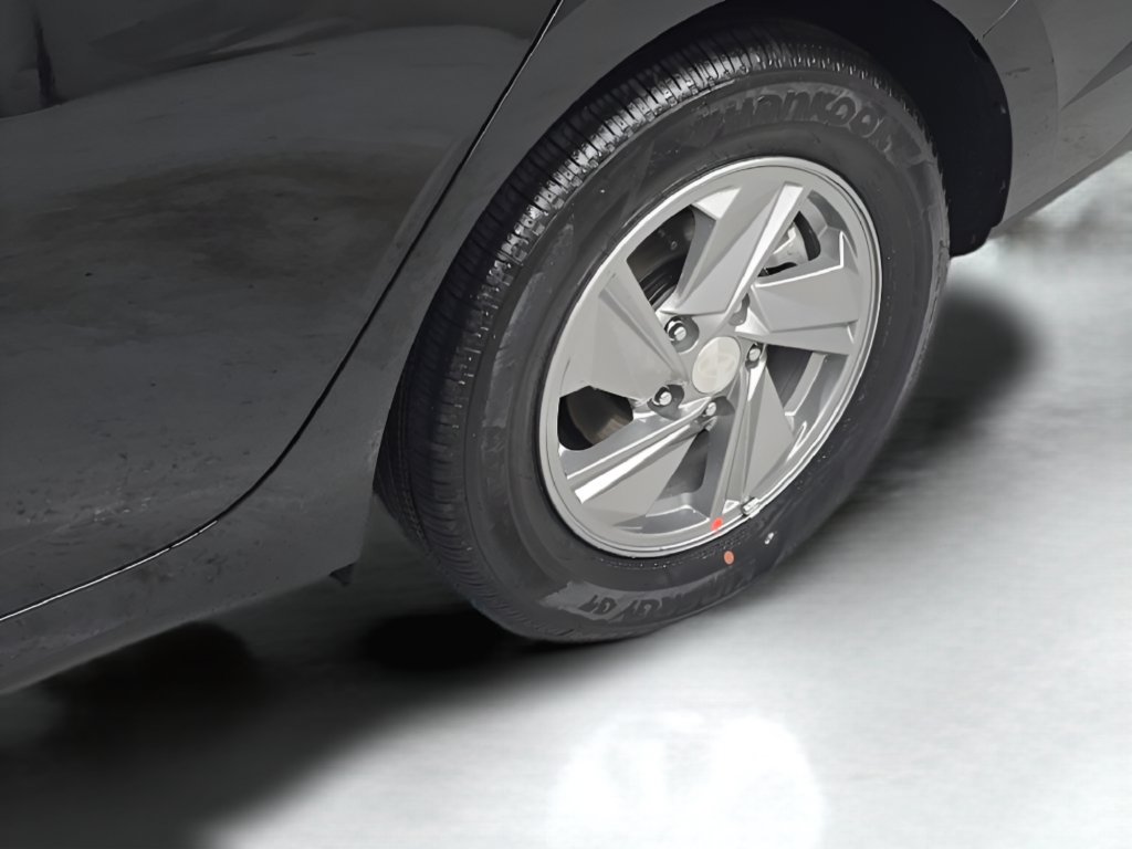 New 2026 Hyundai Elantra SE FWD image 39