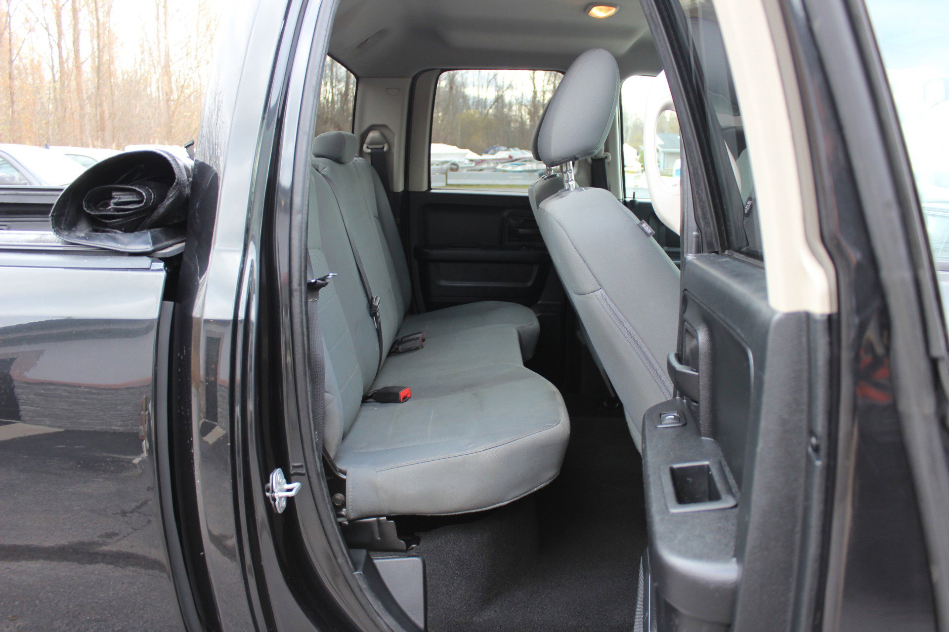 Used 2016 RAM 1500 ST w/ SXT Appearance Group AWD/4WD image 36