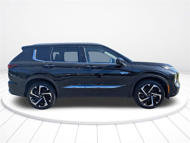 New 2025 Mitsubishi Outlander SEL image 3