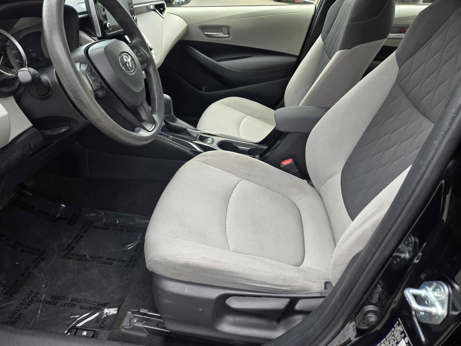 Used 2020 Toyota Corolla LE w/ Carpet Mat Package (TMS) FWD image 12