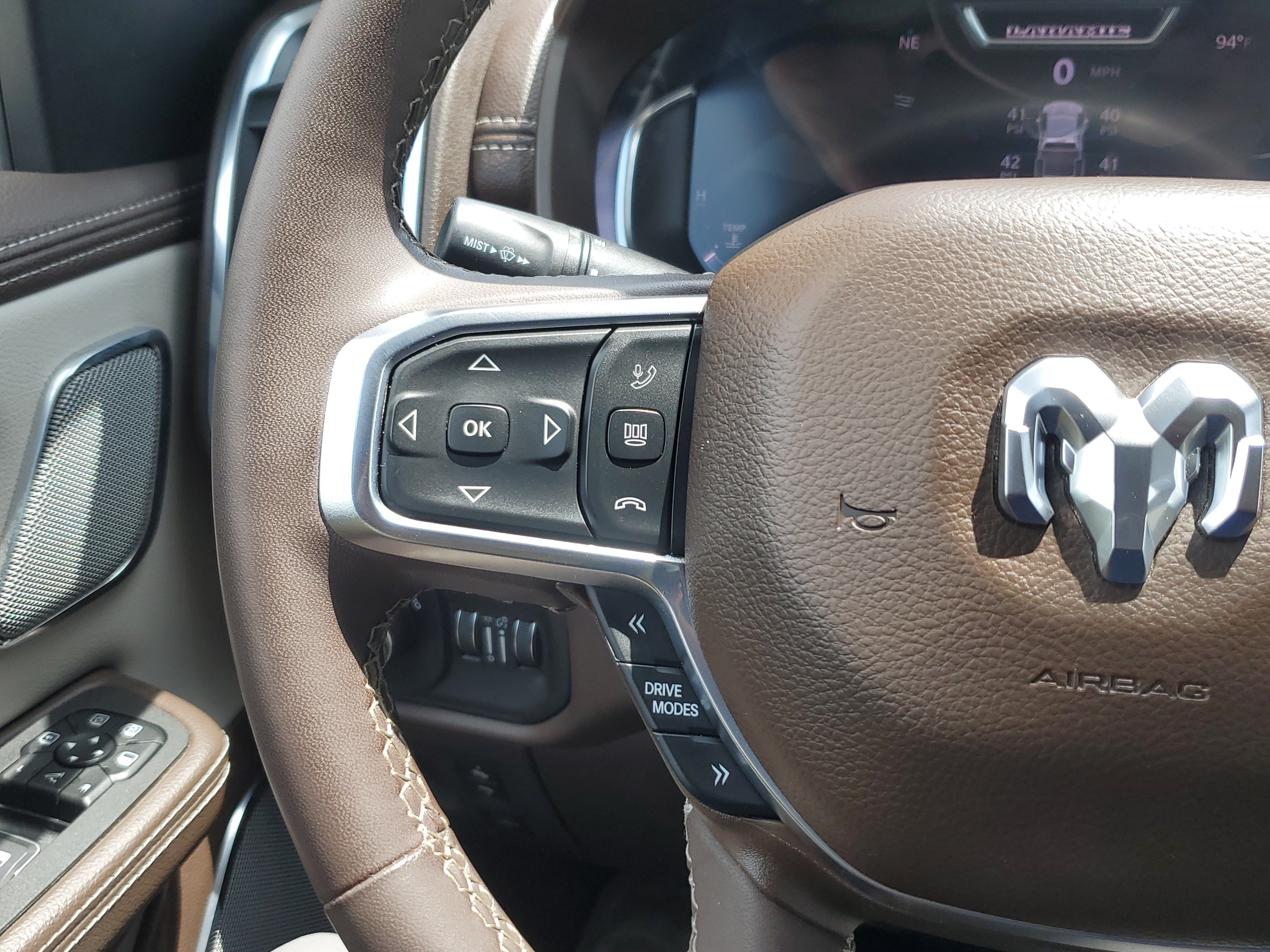 Used 2025 RAM 1500 Laramie AWD/4WD image 23