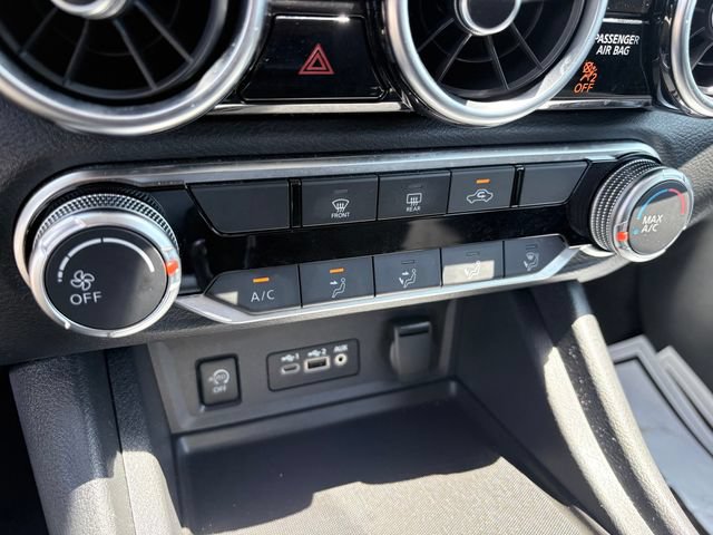Used 2025 Nissan Sentra SV FWD image 18