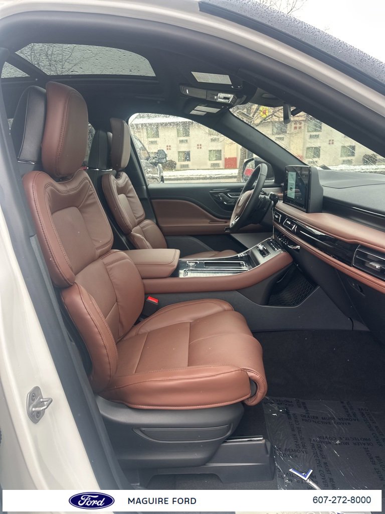 New 2026 Lincoln Aviator Reserve w/ Luxury Package image 13