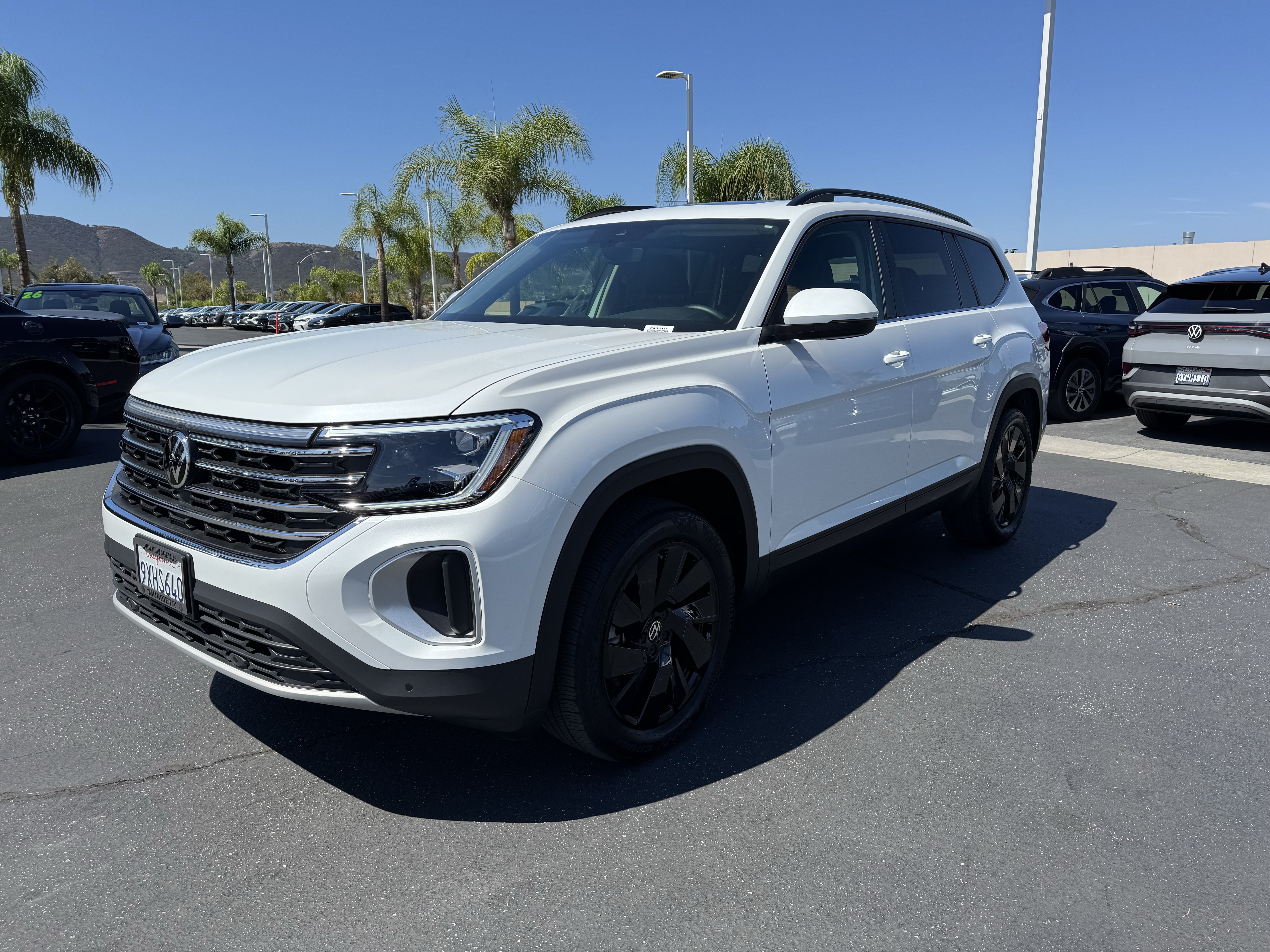 Used 2026 Volkswagen Atlas SE FWD image 4
