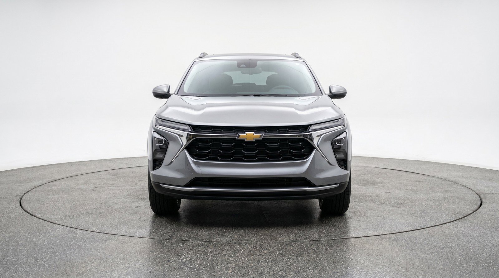 Used 2025 Chevrolet Trax LT FWD image 2