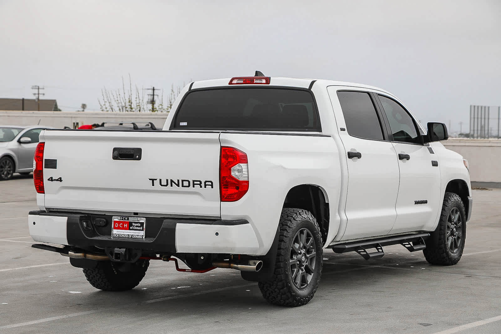 Used 2021 Toyota Tundra SR5 w/ Trail Edition image 5