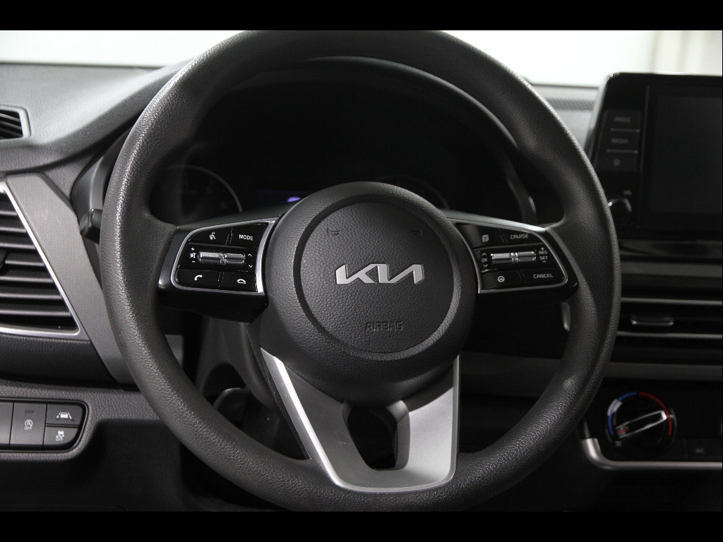 Used 2022 Kia Seltos LX AWD/4WD image 7