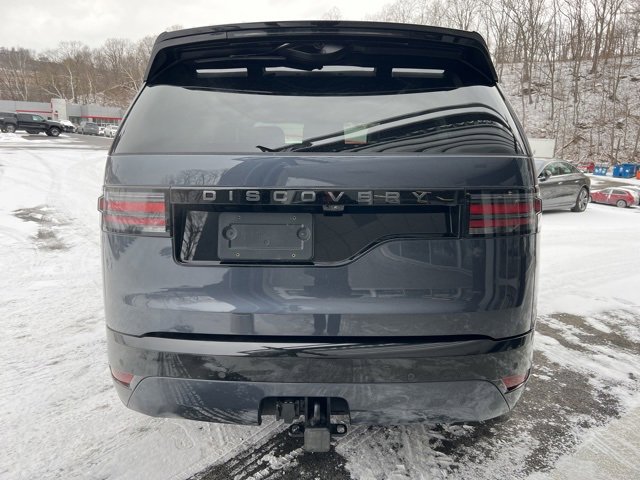 Used 2024 Land Rover Discovery Dynamic SE image 4