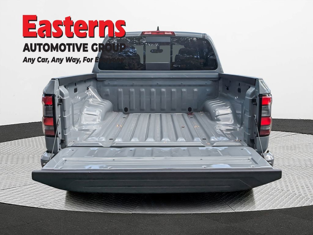 Used 2024 Nissan Frontier PRO-4X w/ Technology Package image 9