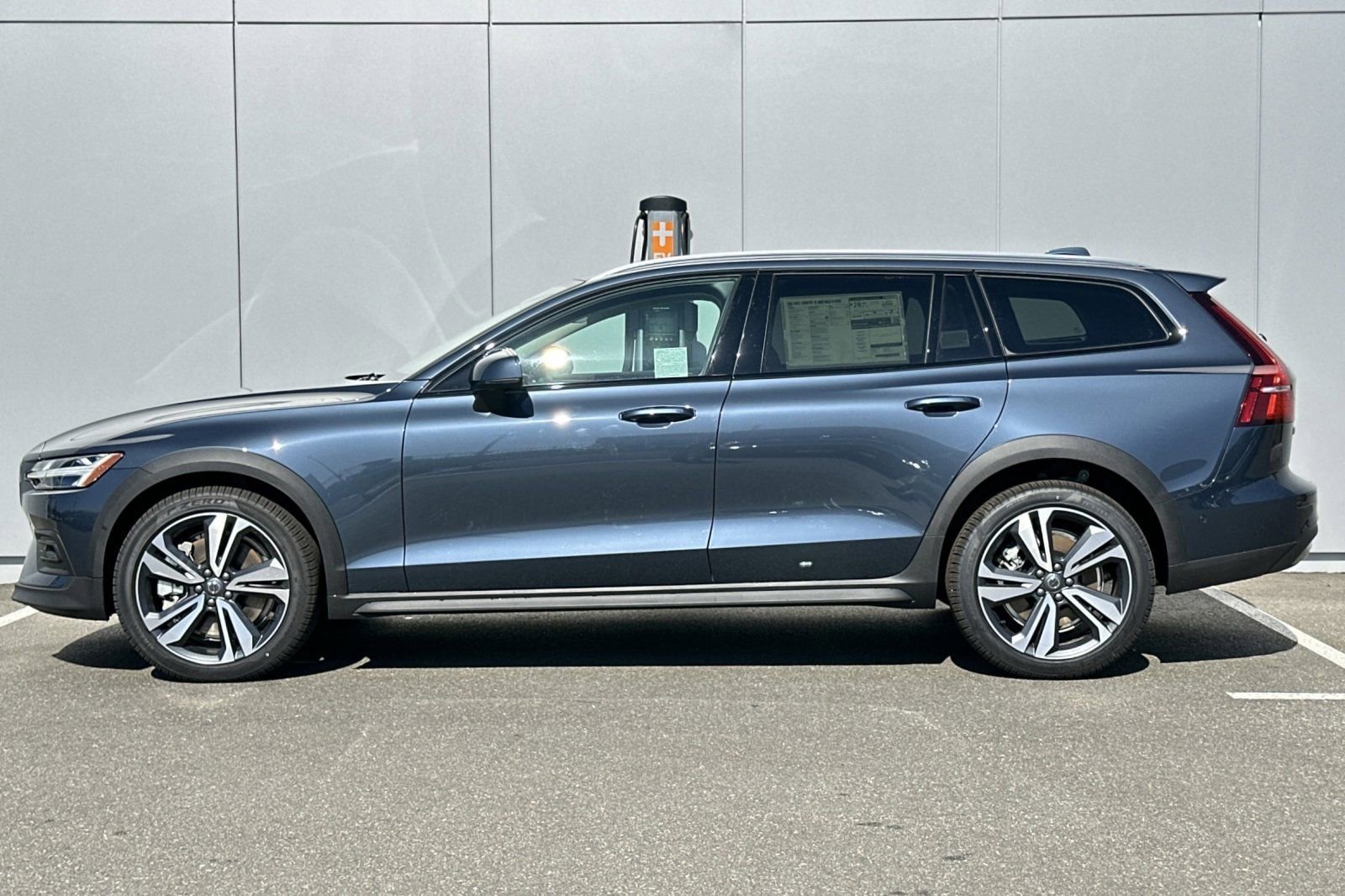 Certified 2026 Volvo V60 B5 Cross Country Plus w/ Climate Package image 2
