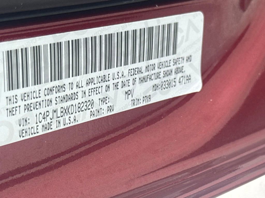 Certified 2019 Jeep Cherokee Latitude Plus image 38