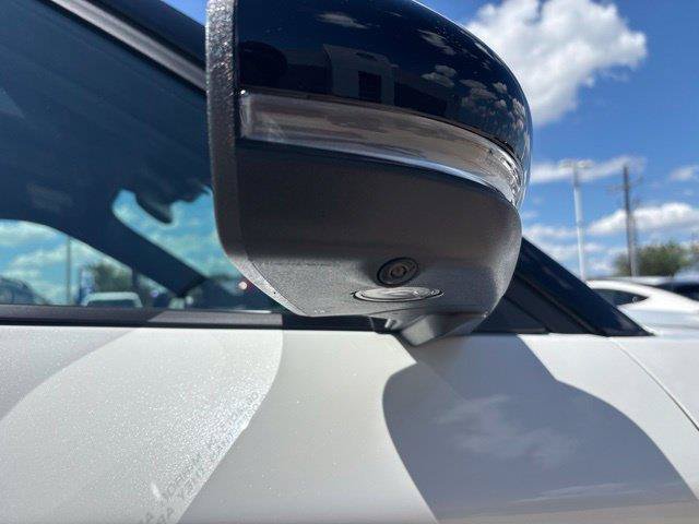 New 2027 Ford Explorer Platinum RWD image 17