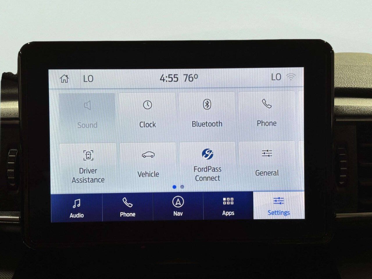 Used 2020 Ford Explorer XLT w/ Equipment Group 202A AWD/4WD image 27