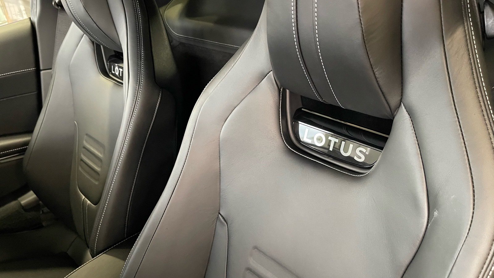 Used 2026 Lotus Emira RWD image 36