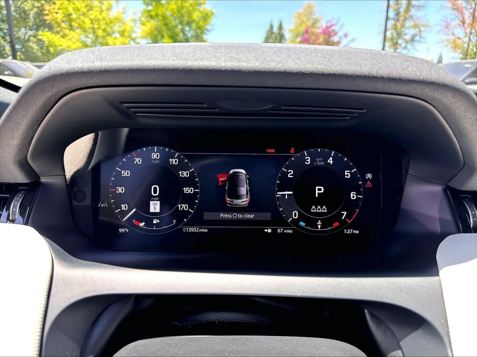 Used 2025 Land Rover Discovery Sport Dynamic SE AWD/4WD image 19