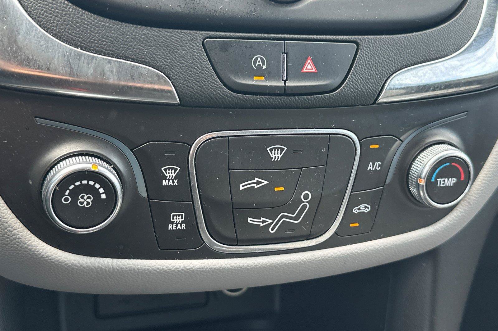 Used 2022 Chevrolet Equinox LT FWD image 19