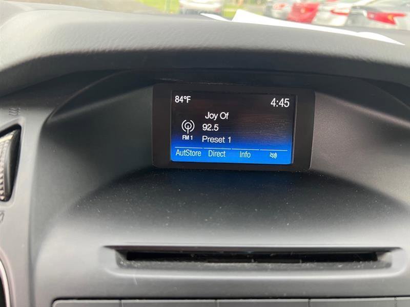 Used 2015 Ford Focus SE w/ Equipment Group 201A FWD image 21