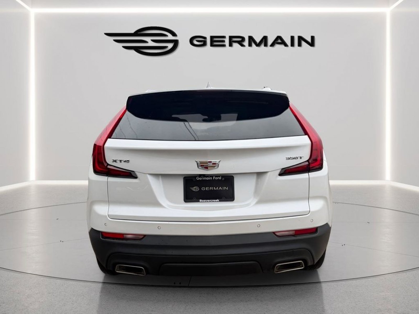Used 2023 Cadillac XT4 Luxury w/ Driver Awareness Package FWD image 6