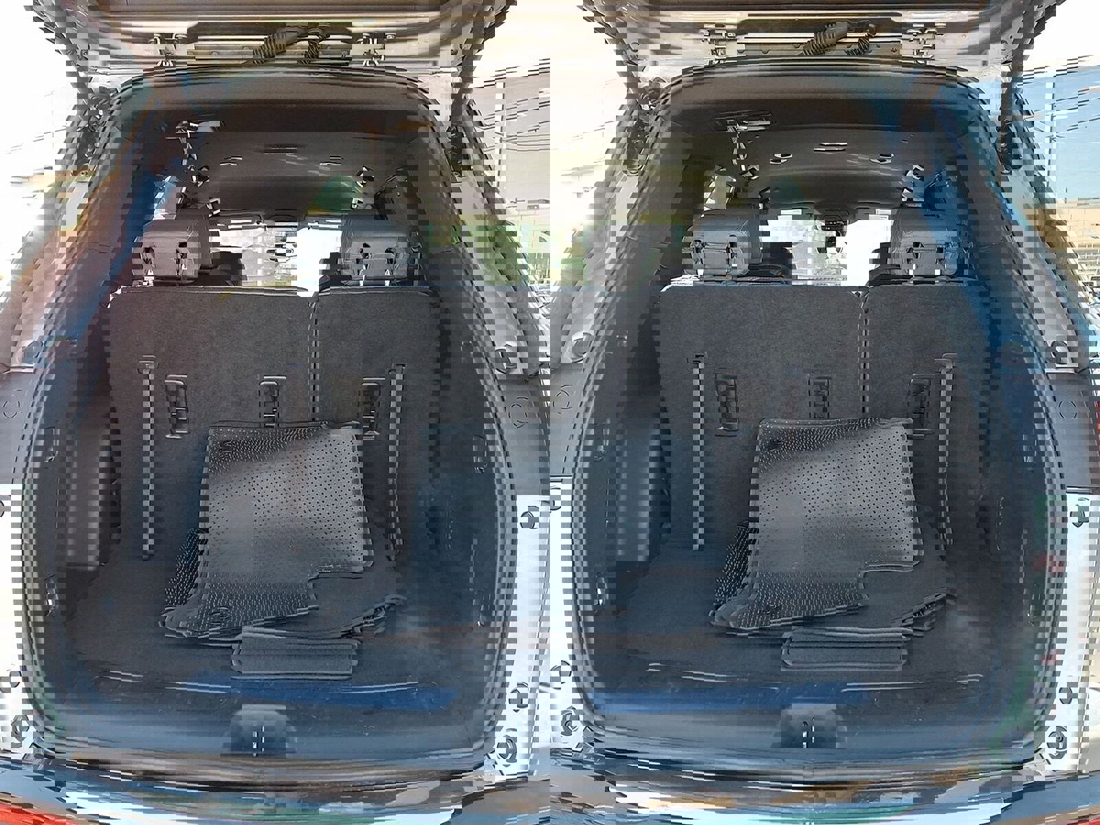 Certified 2024 Buick Enclave Essence w/ Technology Package image 25