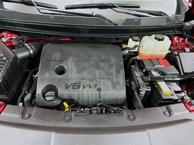 Used 2023 Chevrolet Traverse LT image 30