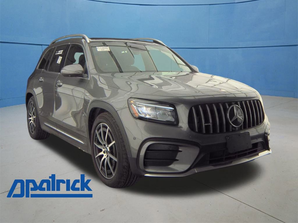Used 2025 Mercedes-Benz GLB 35 AMG 4MATIC image 1