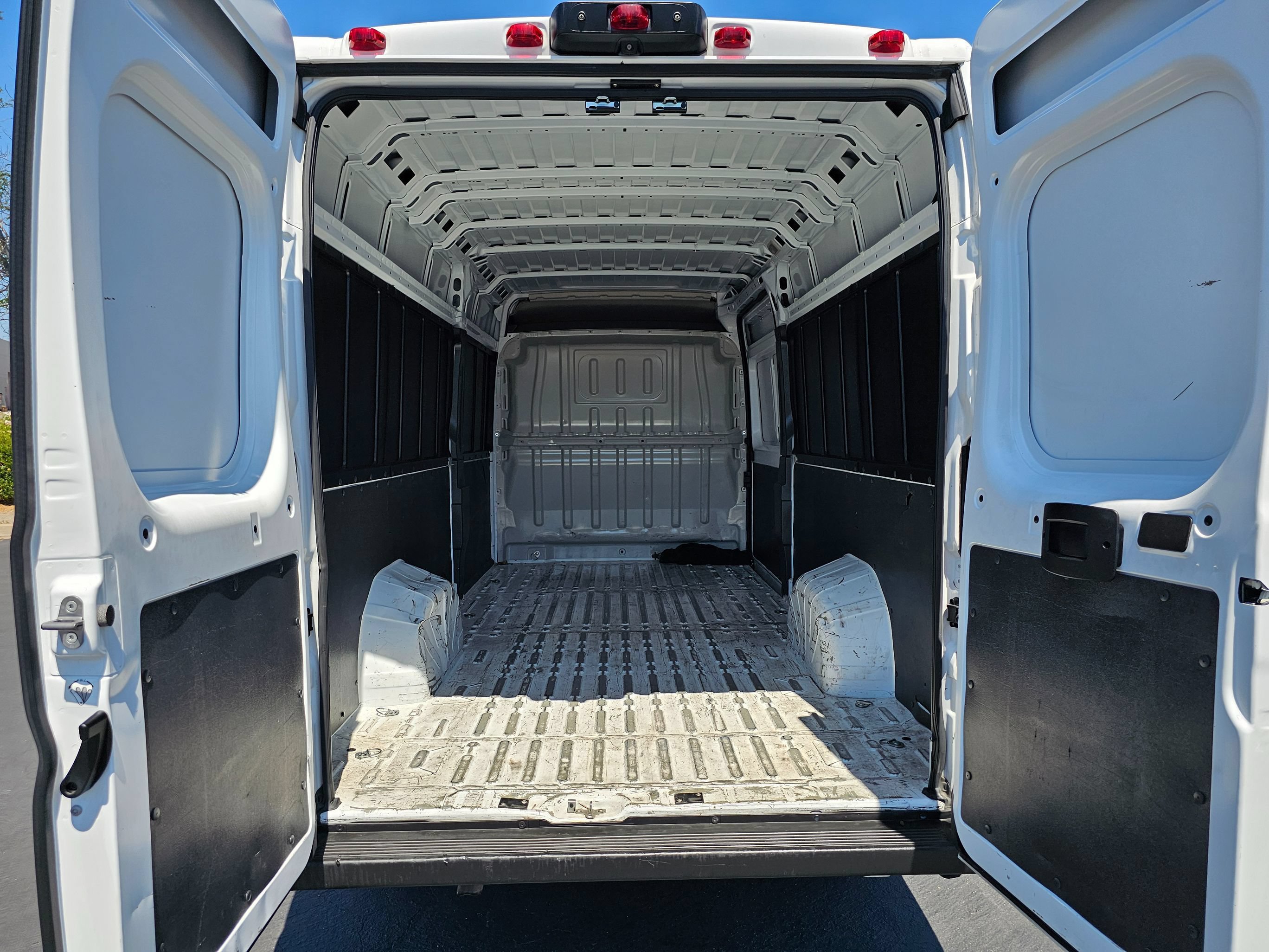Used 2023 RAM ProMaster 3500 FWD image 18