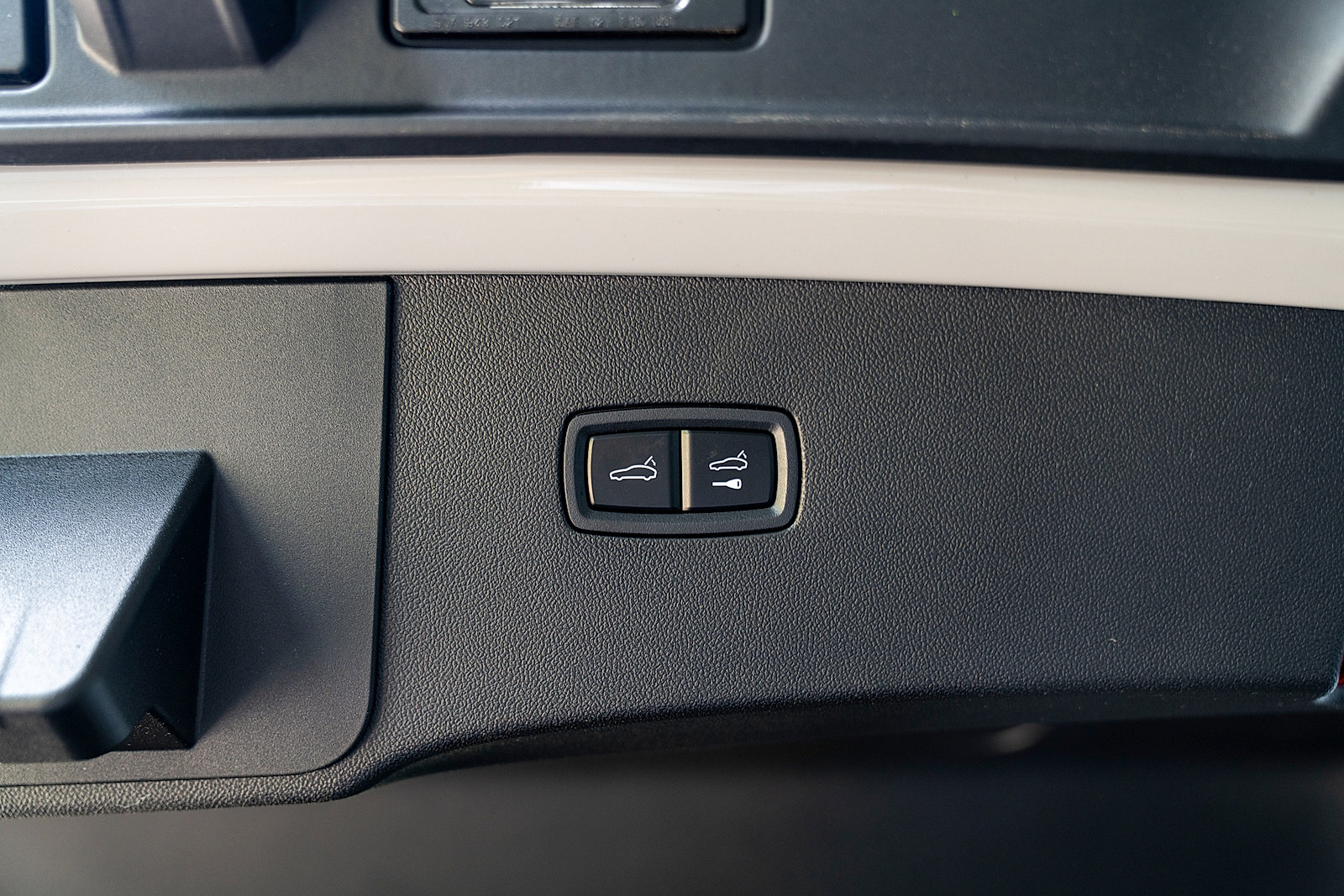 Used 2025 Porsche Cayenne Turbo image 27