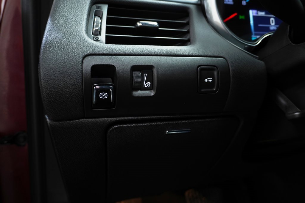 Used 2017 Chevrolet Impala LT image 19