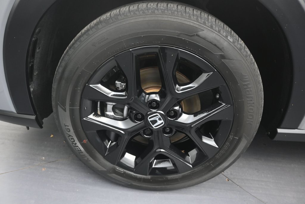 Used 2024 Honda HR-V Sport image 9