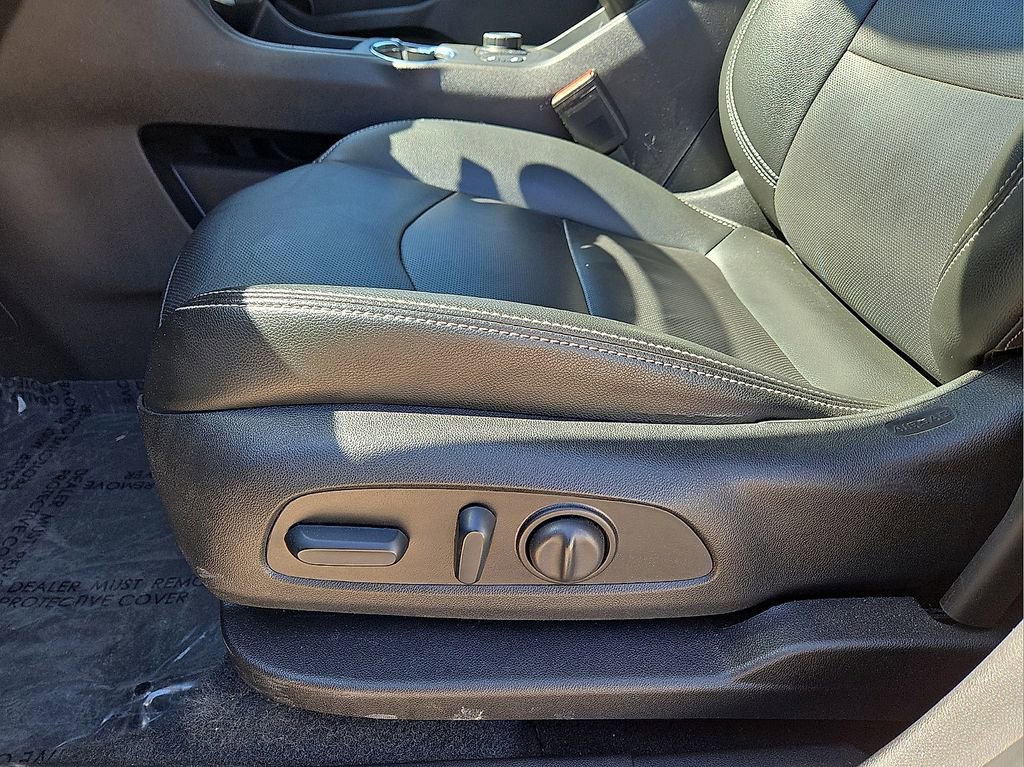 Used 2024 GMC Terrain SLT image 26