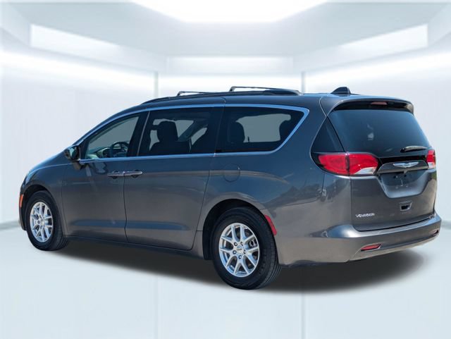 Used 2021 Chrysler Voyager Lxi FWD image 3