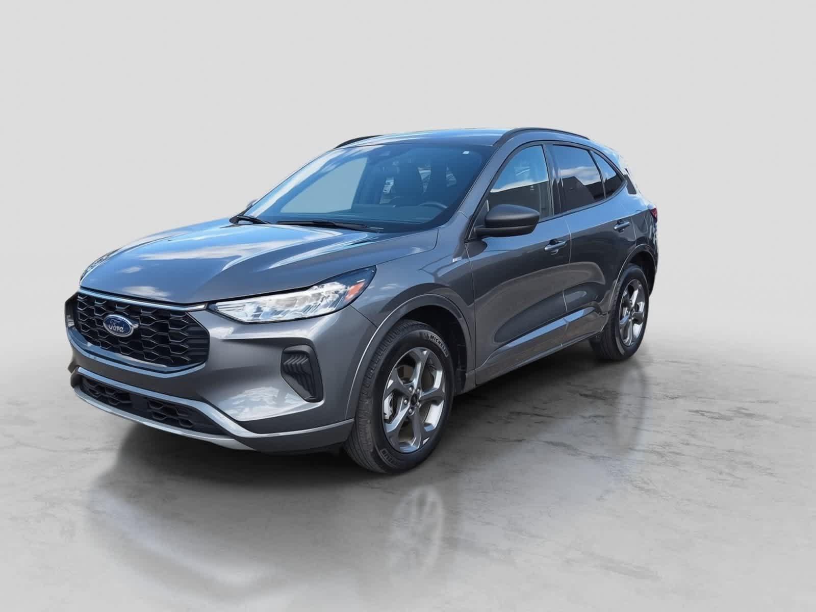 Certified 2024 Ford Escape ST-Line w/ Tech Pack #1 AWD/4WD image 4