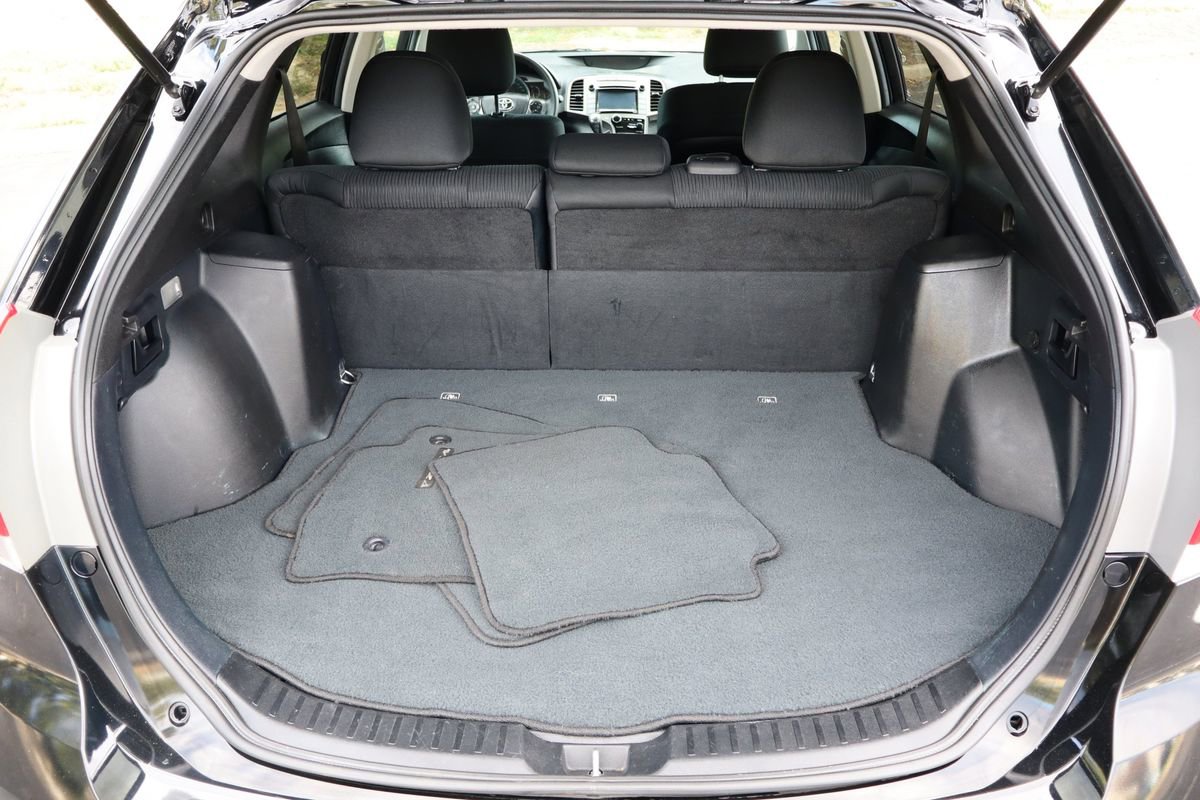 Used 2015 Toyota Venza LE image 14