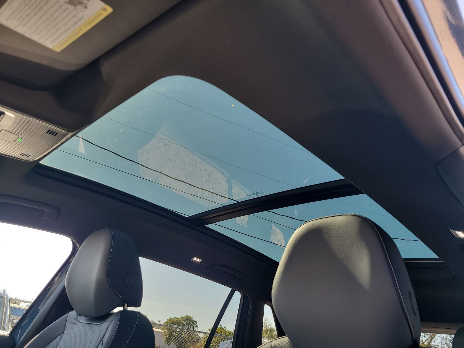 New 2026 Volkswagen Tiguan SE R-Line FWD image 20