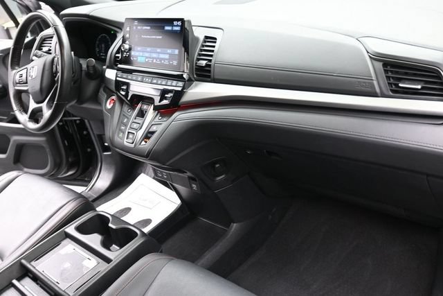 Used 2025 Honda Odyssey Sport-L image 29